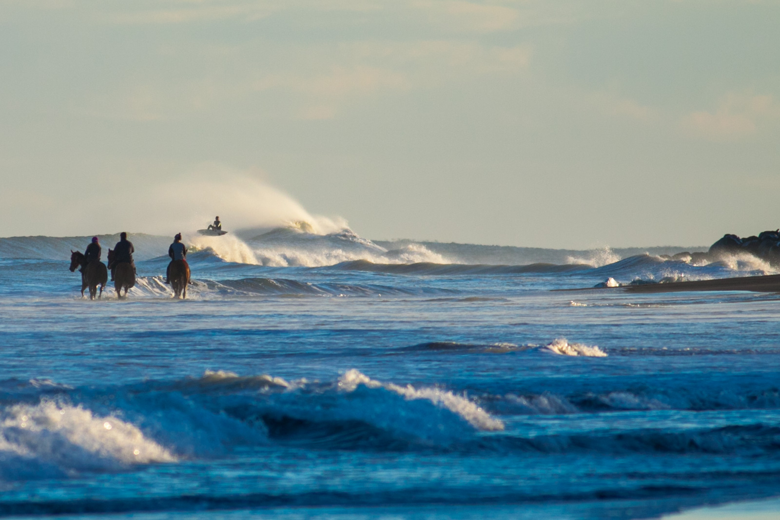 Travel the Taranaki surf highway for surfing and family friendly beaches.