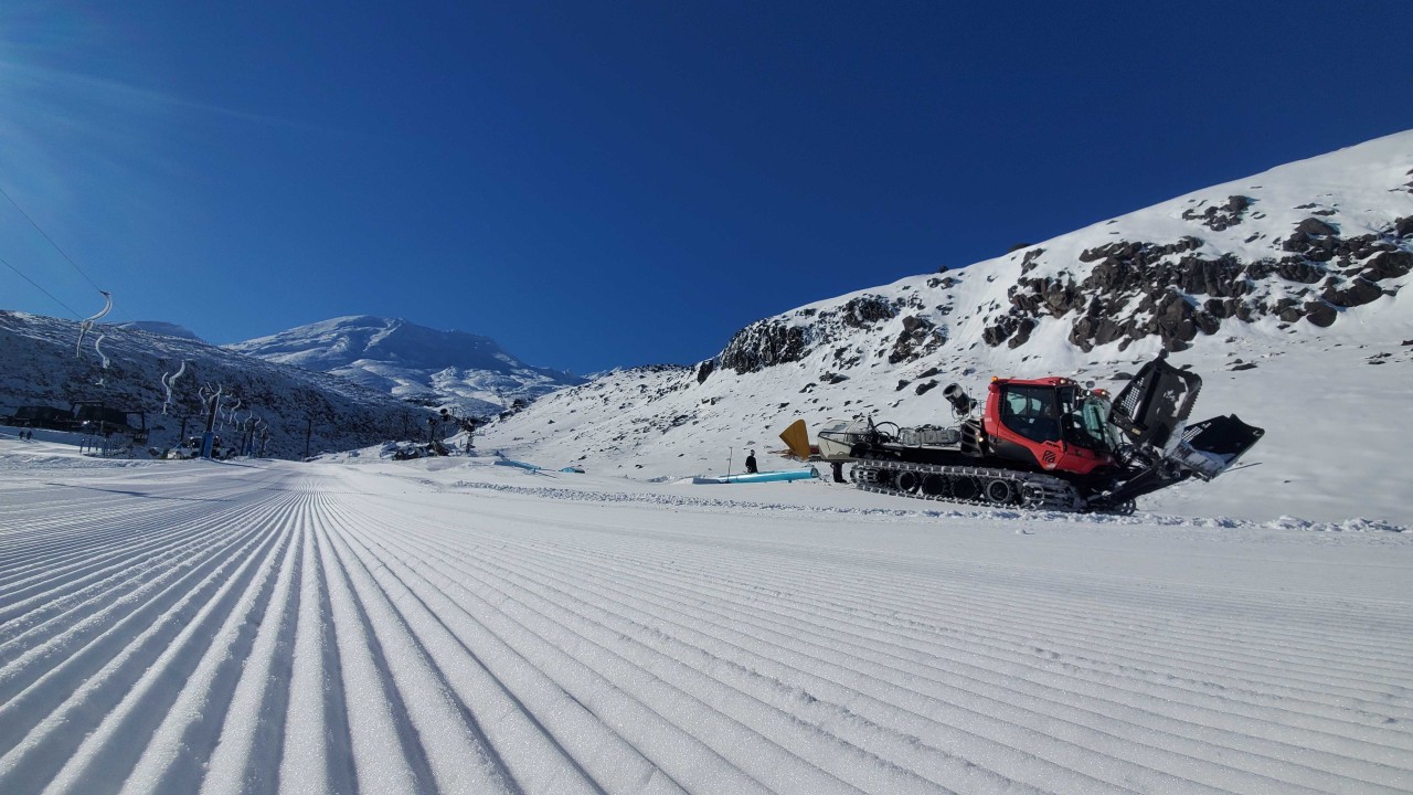 The full mountain opened over the weekend, and all the lifts and cafes on both ski fields - Tūroa and Whakapapa - were up and running.