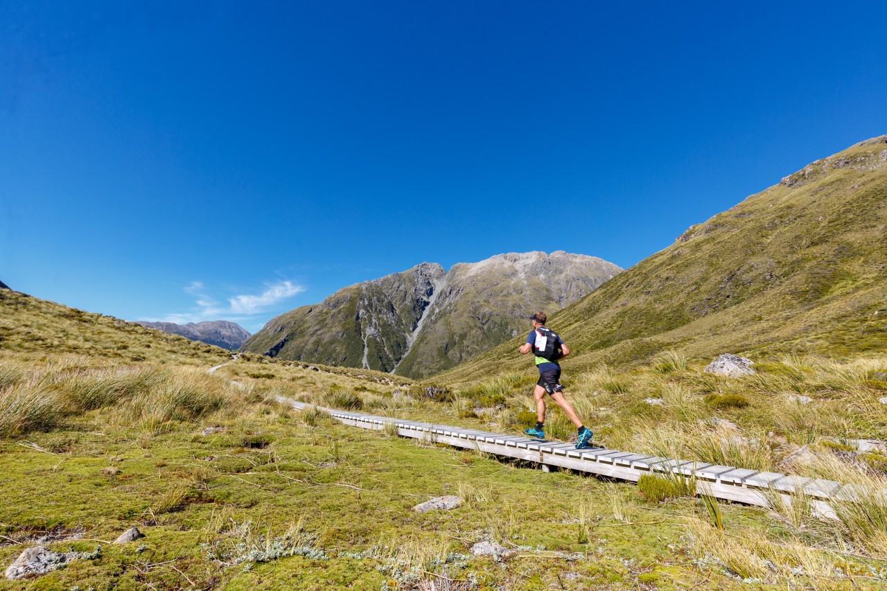 A runner makes his way over Goat Pass in the Kathmandu Coast to Coast.