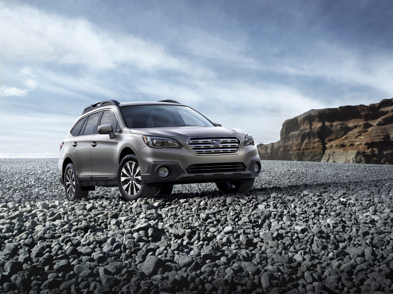 Subaru Outback 3.6R Exterior