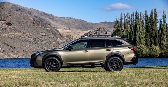 2021 Subaru Outback X side profile 2021 Subaru Outback X side profile
